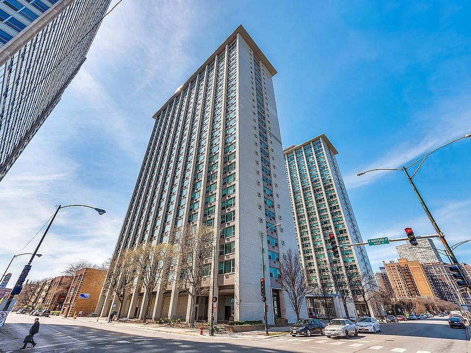1st image of 3600 N Lake Shore Dr APT 2725