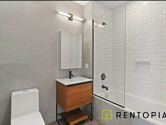 5th image of 74 N 1st St #5O