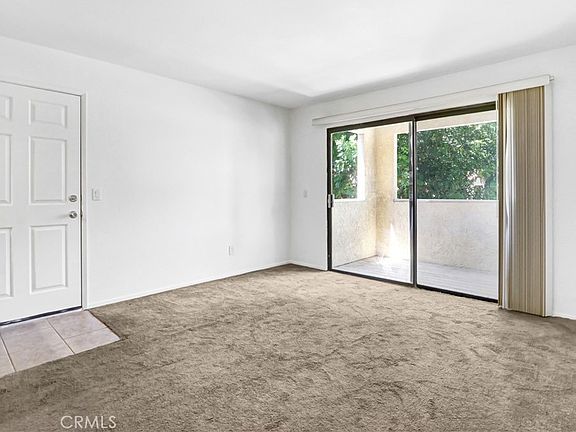 2nd image of 1118 W Blaine St APT 202