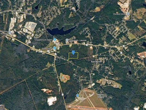 3rd image of 3320 Riggins Mill Rd