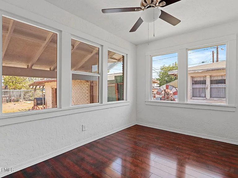 1116 N Copia St — Photo 6