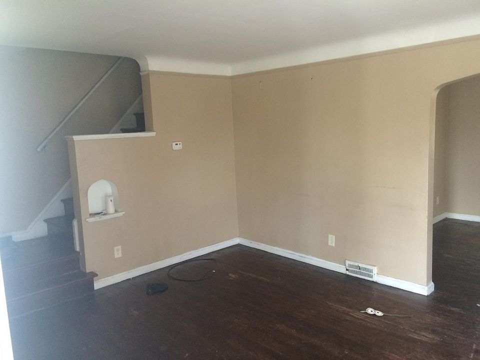 2nd image of 18605 Kelly Rd