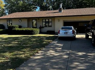 1307 Kay Lynn Dr, Bellevue, NE 68005