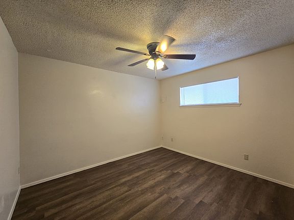 4th image of 1527 Foster Rd #17
