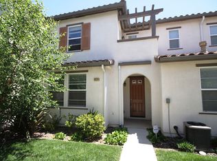 8320 Crystal Walk Cir, Elk Grove, CA 95758