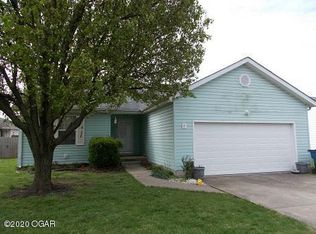 2150 Webbwood Dr, Webb City, MO 64870