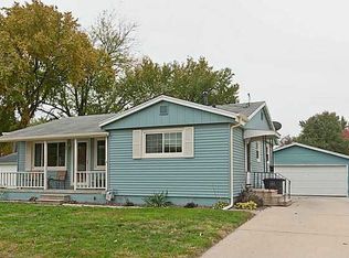 909 E Shawnee Ave, Des Moines, IA 50313