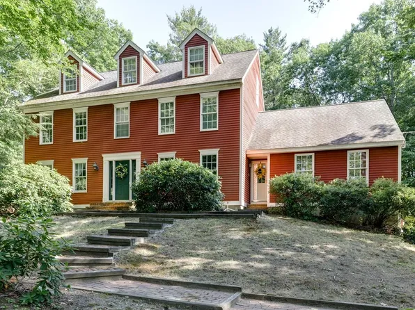 11 Currier Drive, Bow, NH 03304