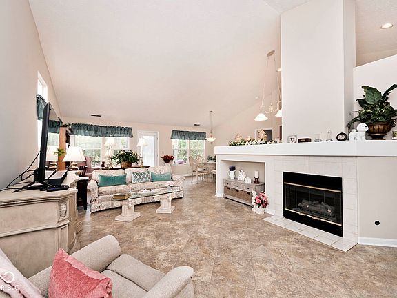 5th image of 5307 Ariana Ct