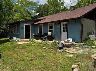 2827 Highway N, Bourbon, MO 65441