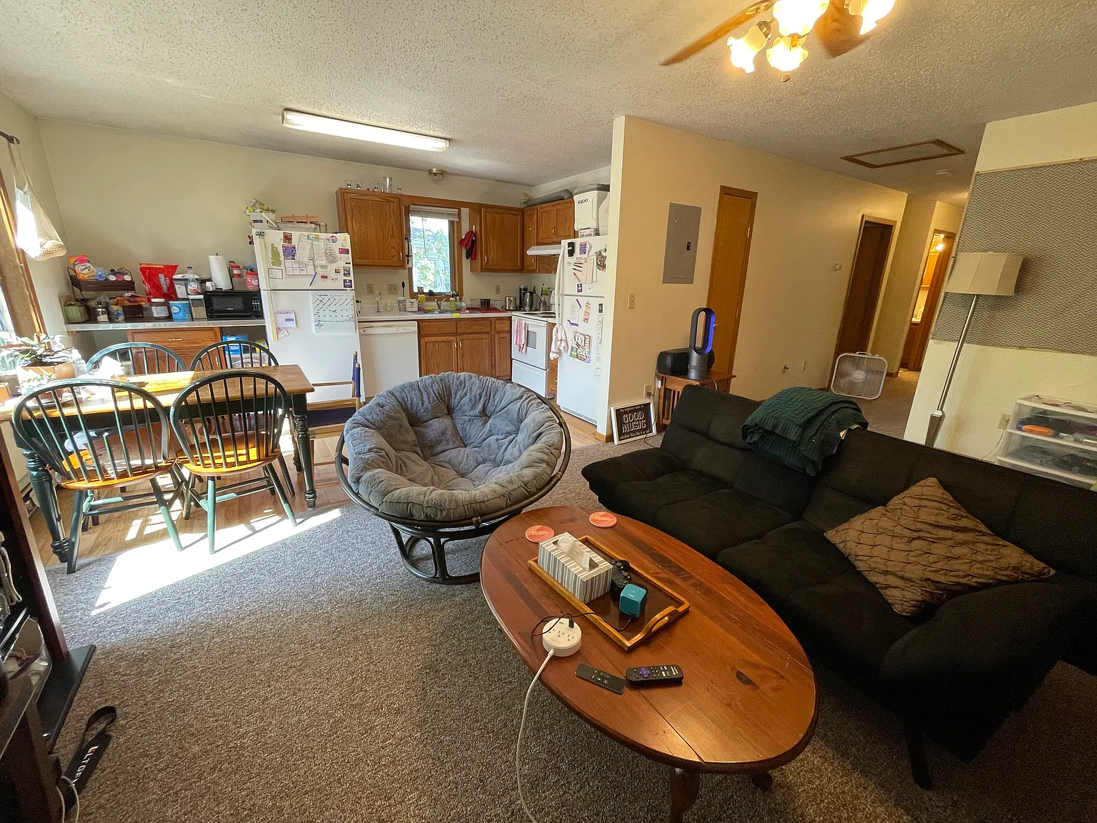5 bed, 1010 sqft, $1,875 — Photo 3