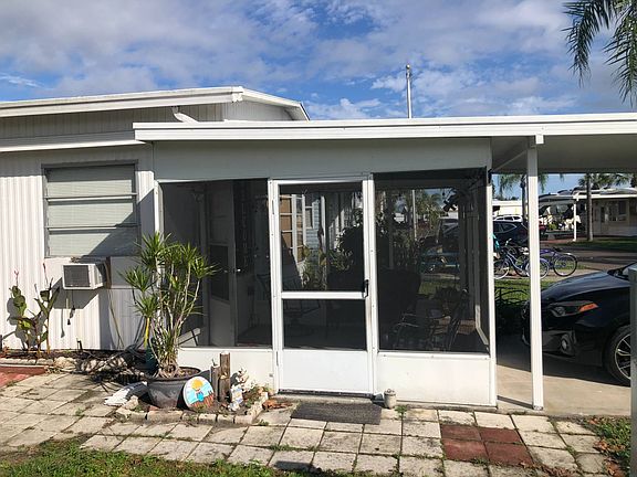 4th image of 3906 Honolulu Dr