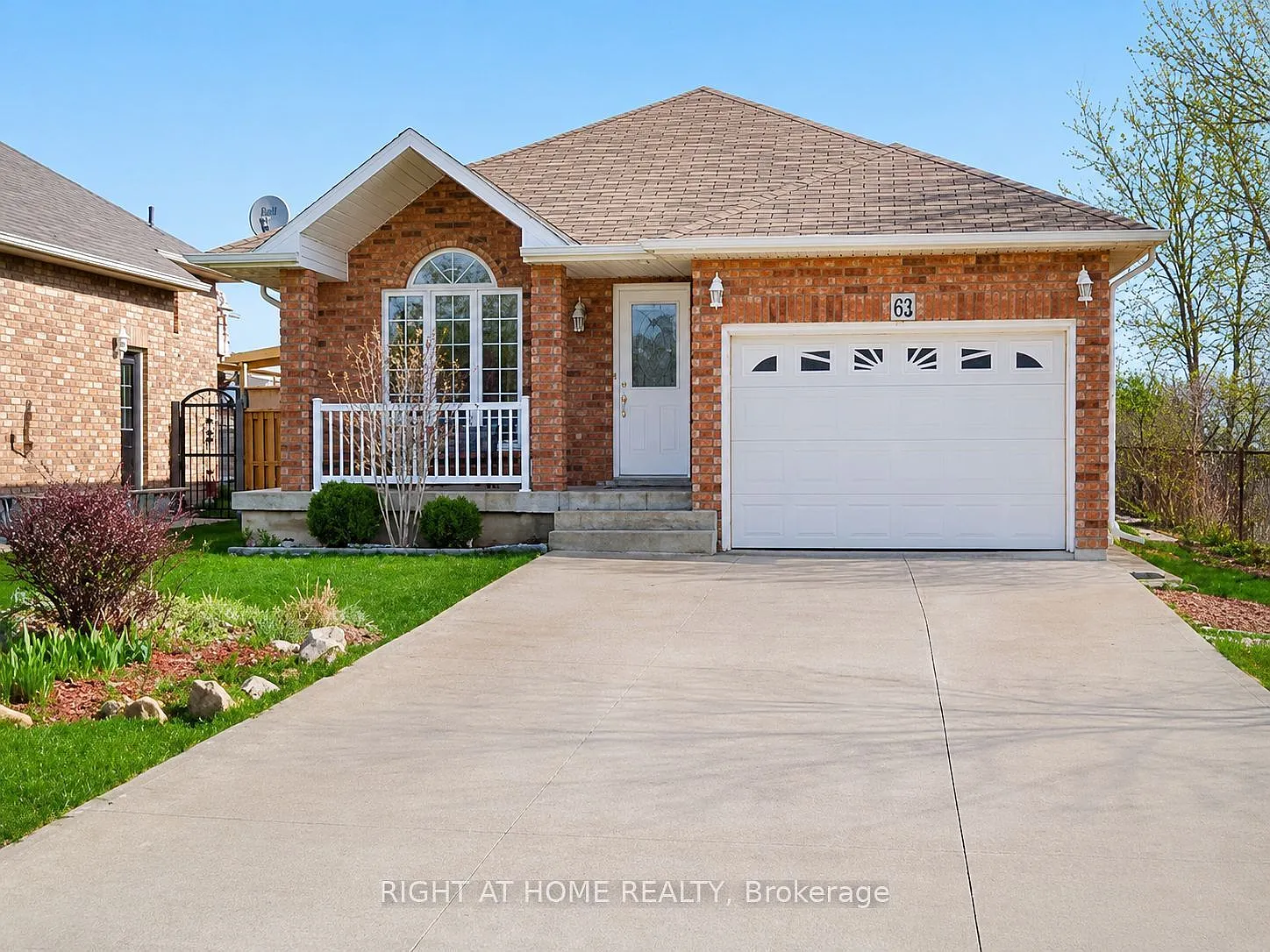 5 bed, $2,400 — Photo 2