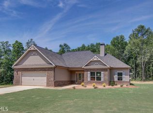 96 Heather Ln, Mansfield, GA 30055