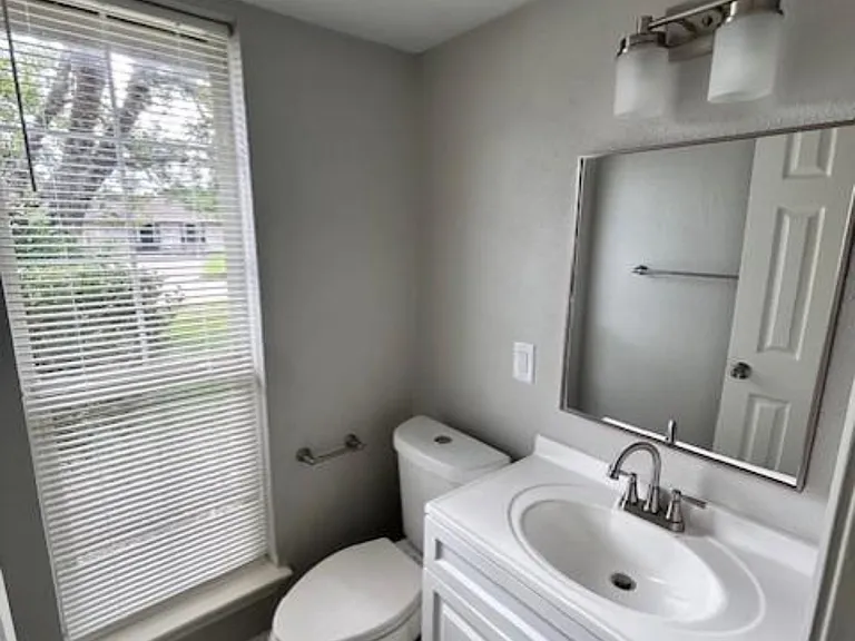 11122 Dalebrook Dr — Photo 9