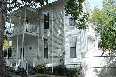 Building Photo 4