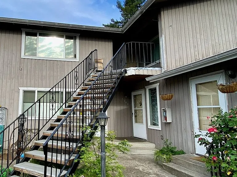 3287 SE Maple St — Photo 10