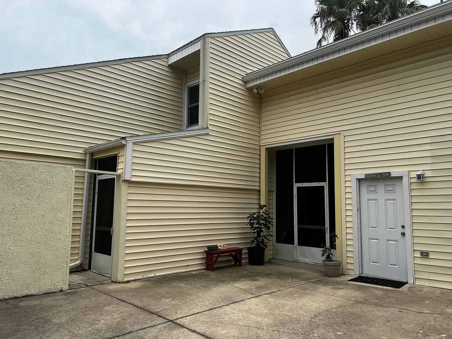 2804 Seagate Ln N — Photo 4