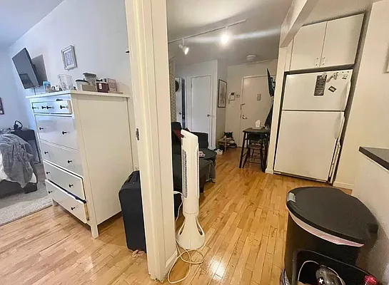 Rented by The Downtown LLC | media 48