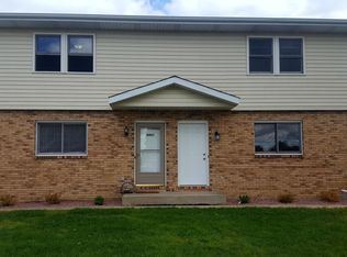 8809 17th Ave, Kenosha, WI 53143