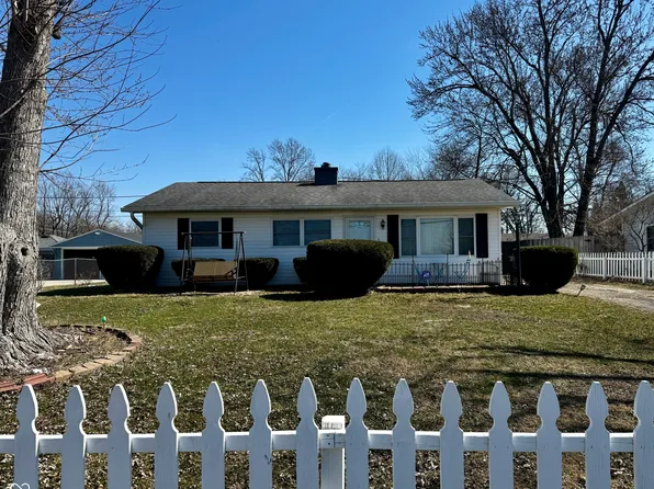 143 Sawmill Rd, New Whiteland, IN 46184