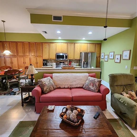 400 Ravinia Cir #400 — Photo 4
