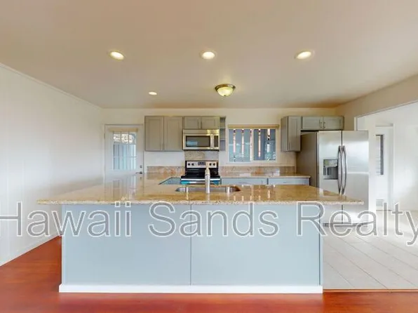 3901 Maunahilu Pl, Honolulu, HI 96816
