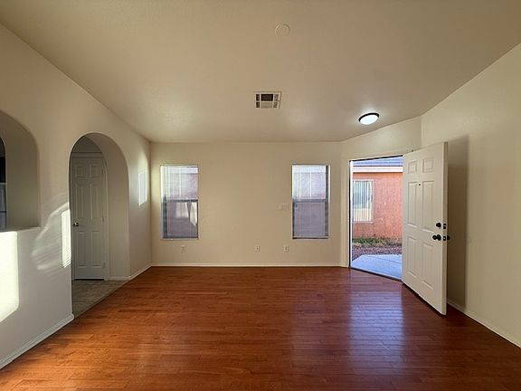 4th image of 3388 Lakeland Bay Dr