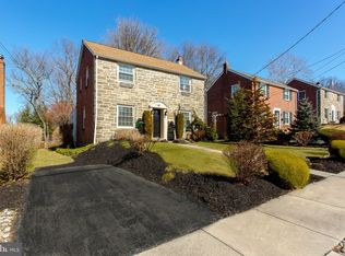 37 Greenhill Rd, Springfield, PA 19064
