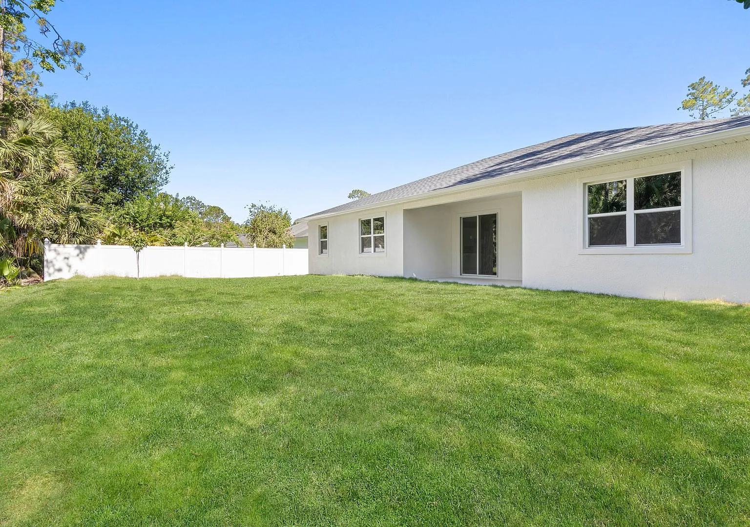 Private North Port Home with No Rear Neighbors | Convenient Location — Photo 3