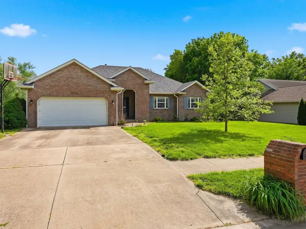 3806 Grant Ln, Columbia, MO 65203