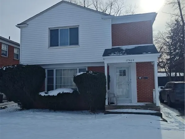 17460 Chagrin Blvd, Shaker Heights, OH 44120