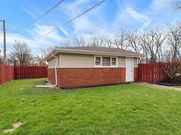 2nd image of 9837 Mayfield Ave