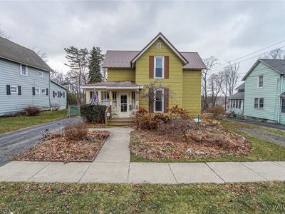 10 Oak St, Silver Creek, NY, 14136