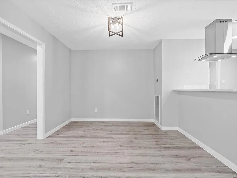 13400 Nicholson Rd — Photo 11