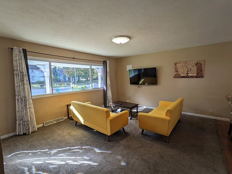 1617 McKinley Ave — Photo 14