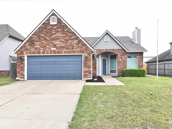 1105 N Hemlock Ave, Broken Arrow, OK 74012