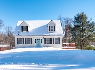 30 Dunbarton Dr, Center Barnstead, NH 03225