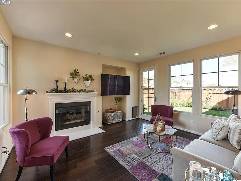 211 Kingfisher Ave — Photo 14