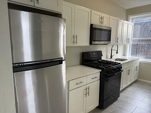 112 Mallory Ave #3 Photo 1