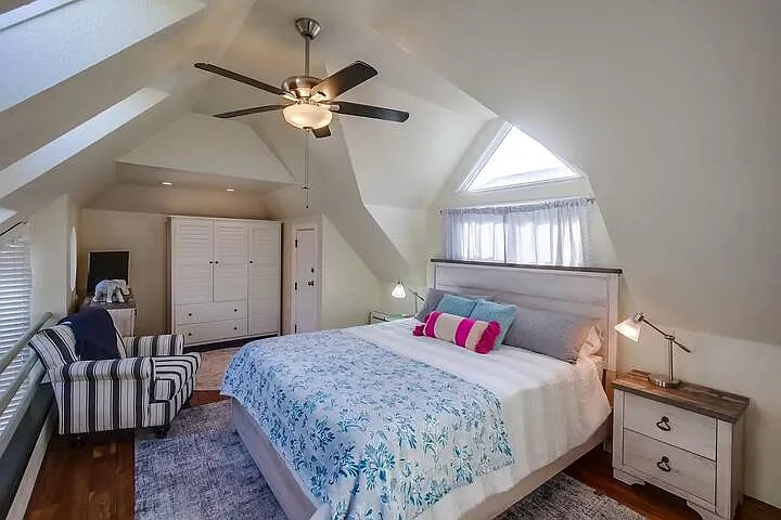 815 Salem Ct — Photo 36