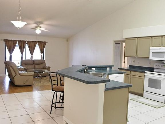4th image of 10960 Dearden Cir