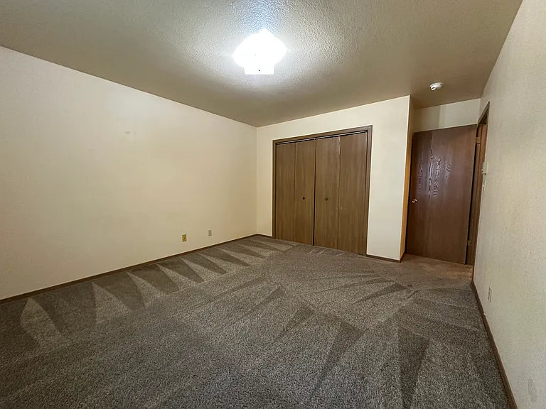 57 Arrowwood Dr #B — Photo 9