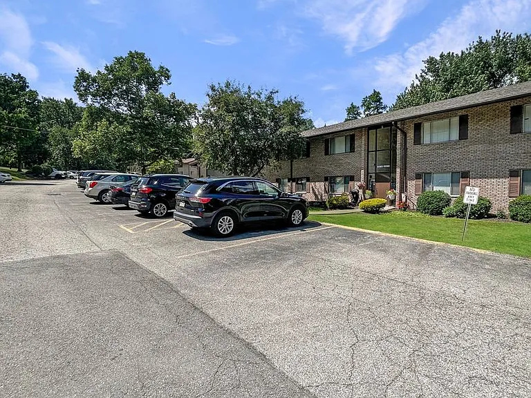 5085 Sanlin Dr — Photo 25