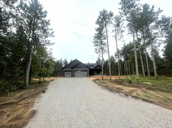 305 Timberline Ct, Nekoosa, WI 54457