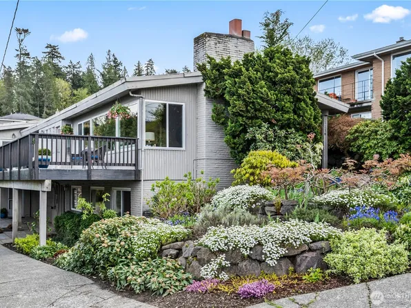 3238 57th Avenue SW, Seattle, WA 98116