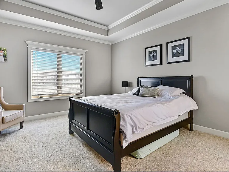 8003 W 166th Ter — Photo 13