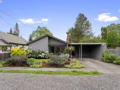 8424 NE Hassalo St, Portland, OR, 97220