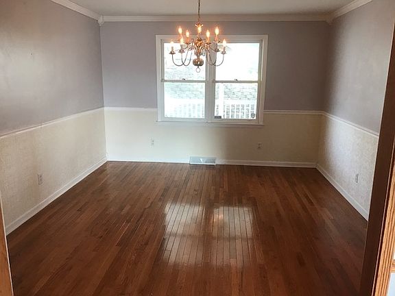 5th image of 20 Parkway Dr