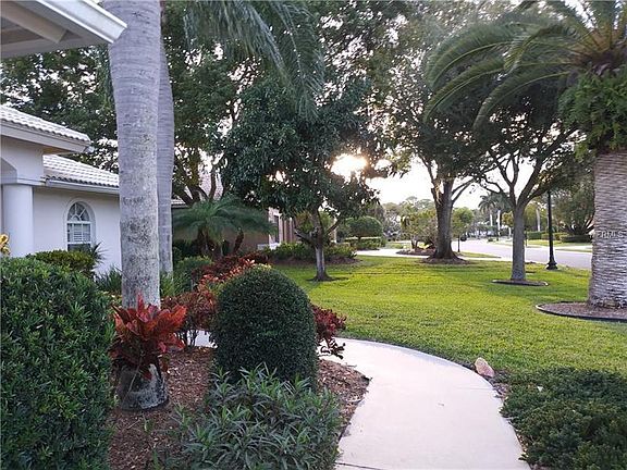 2nd image of 8660 Woodbriar Dr